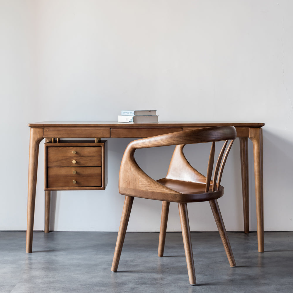 Fauteuil Vero en bois massif  en couleur Noyer - Fainko