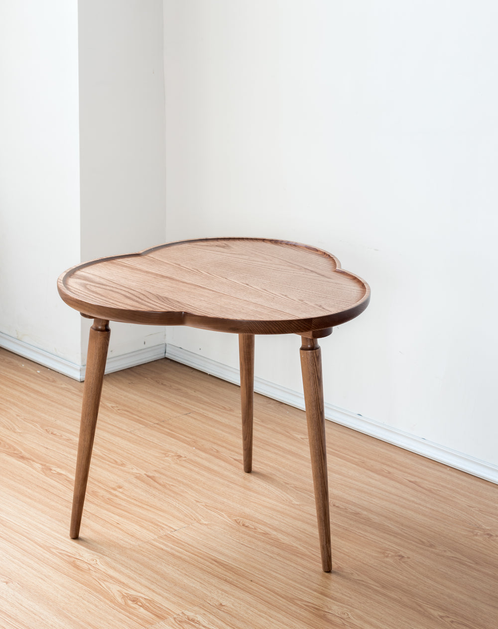 Table basse cloud en bois massif couleur noyer - Fainko