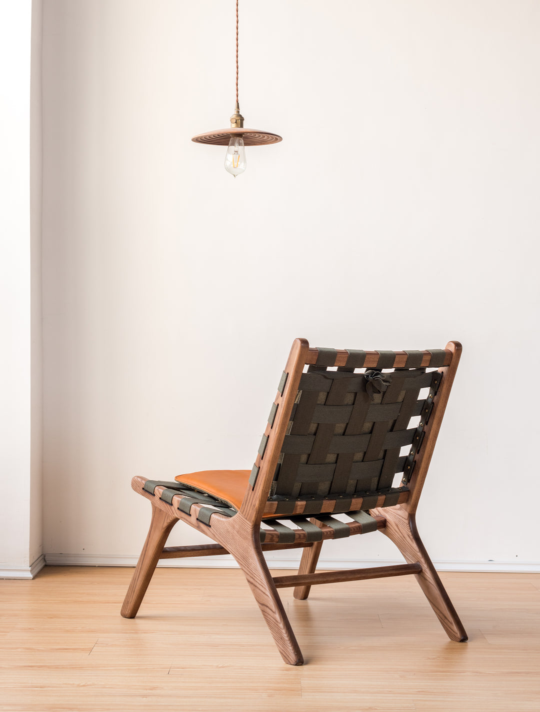 Chaise Lounge Ians , frêne massif , cuir véritable, toile - Fainko